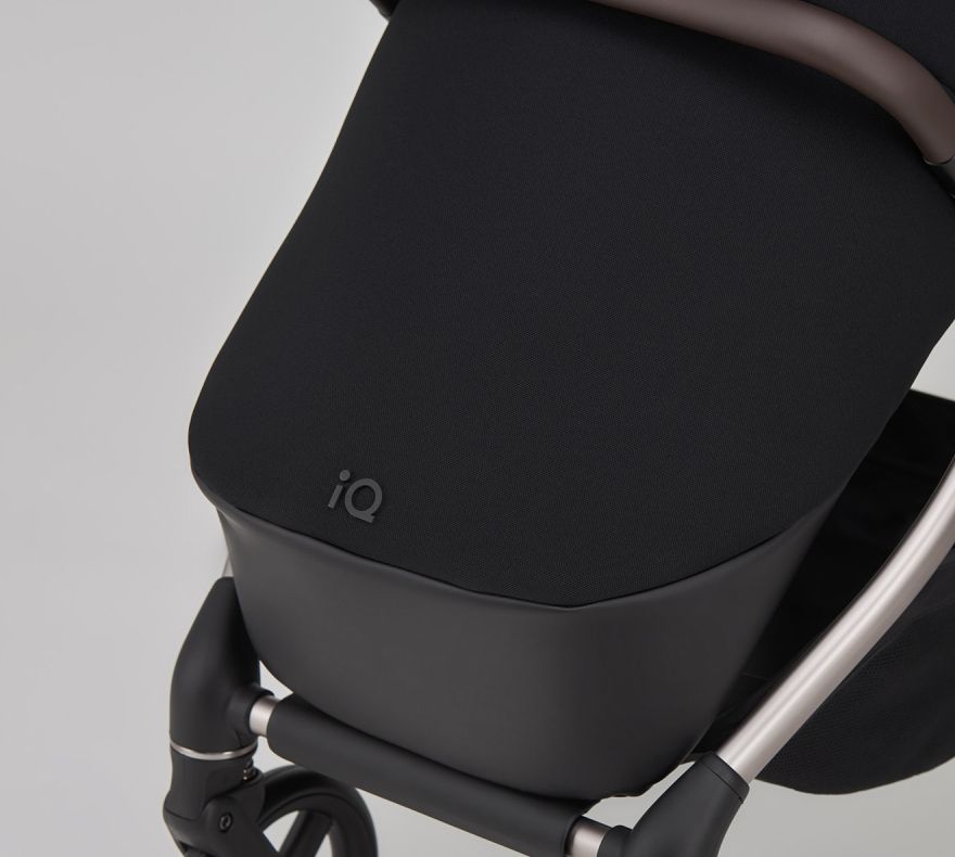 IQ foot cover for seat unit