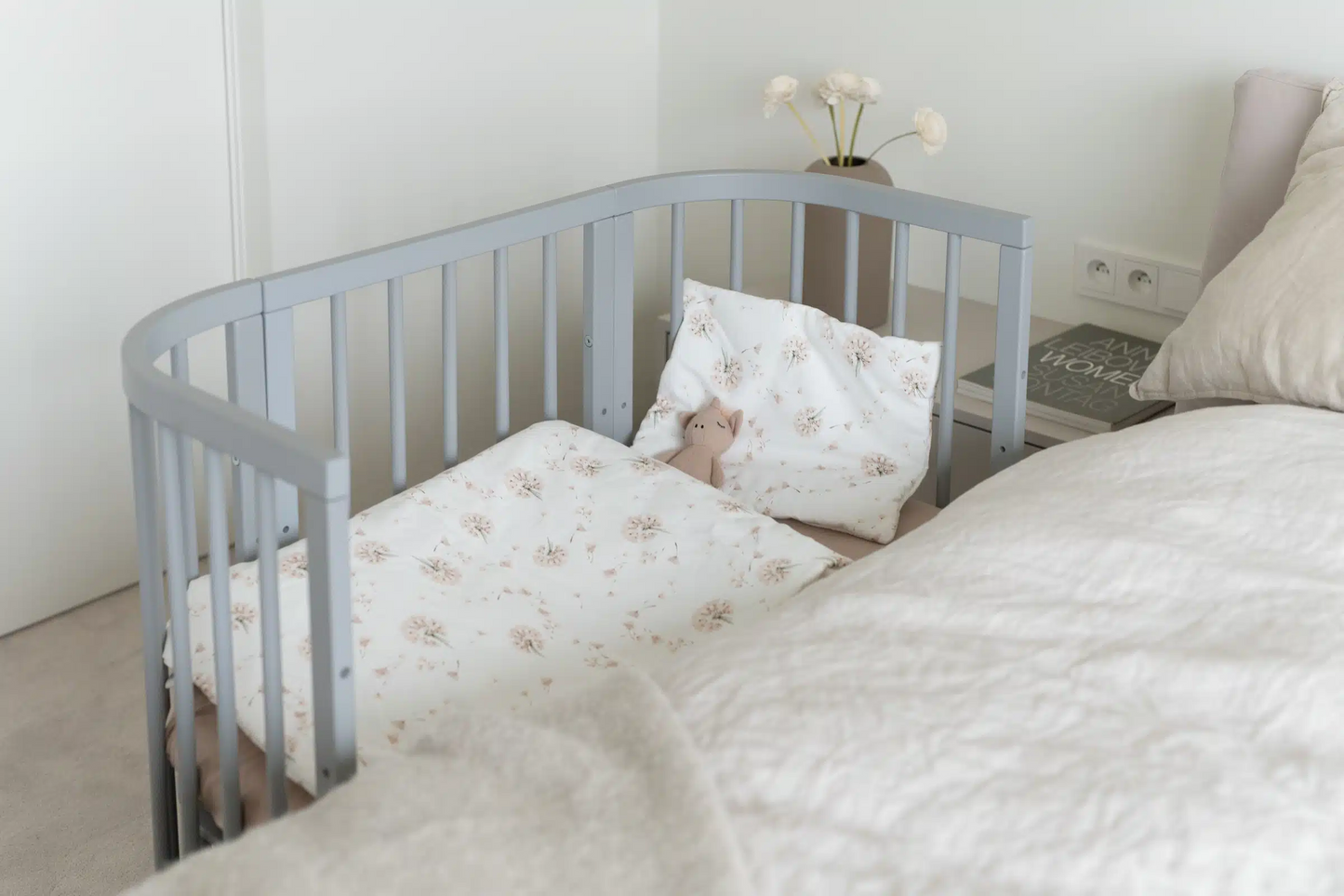 QUADRATISCHES BABYBETT - WALDIN GRAU