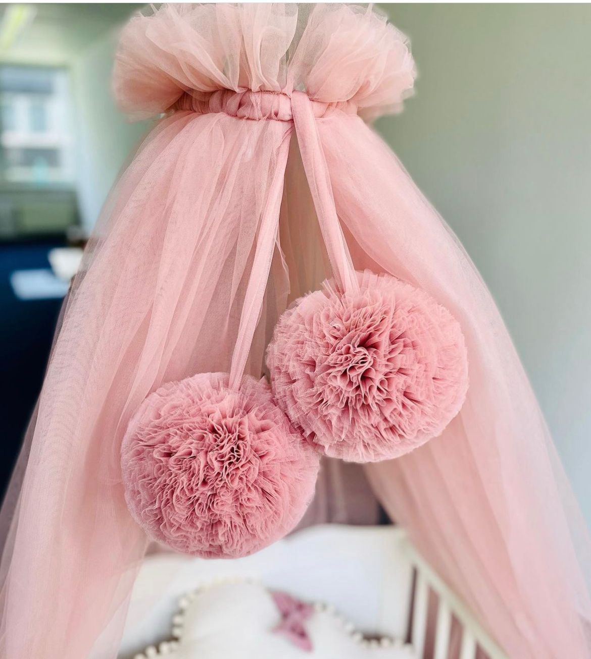Vorhang mit PomPom