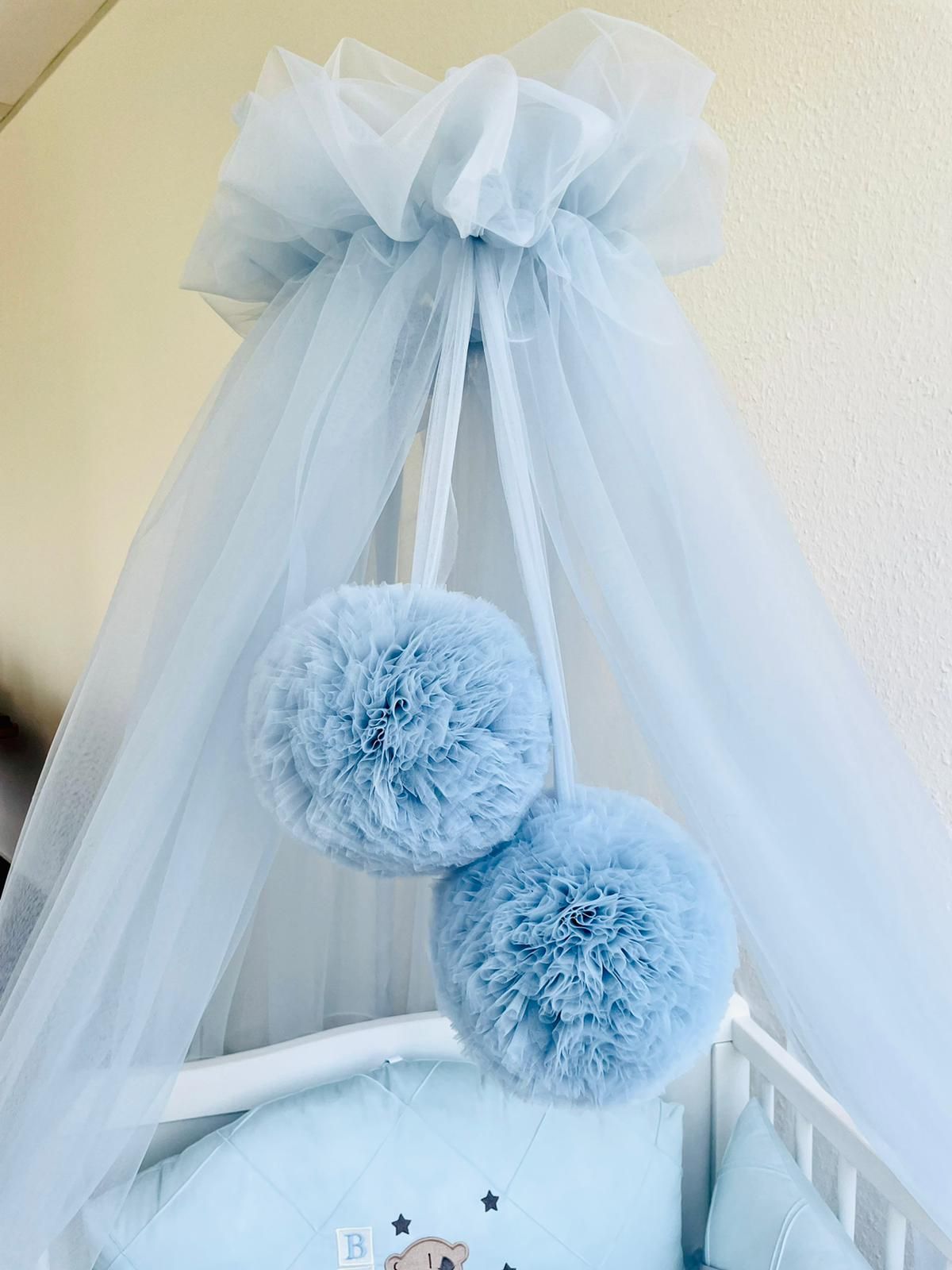 Vorhang mit PomPom