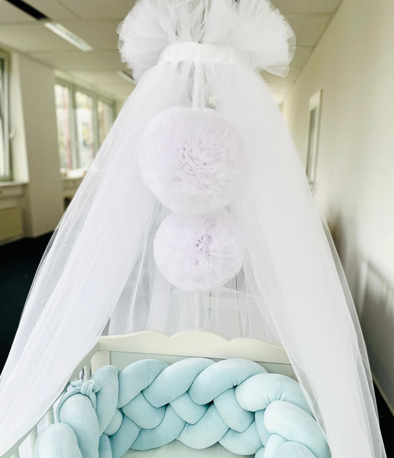 Vorhang mit PomPom