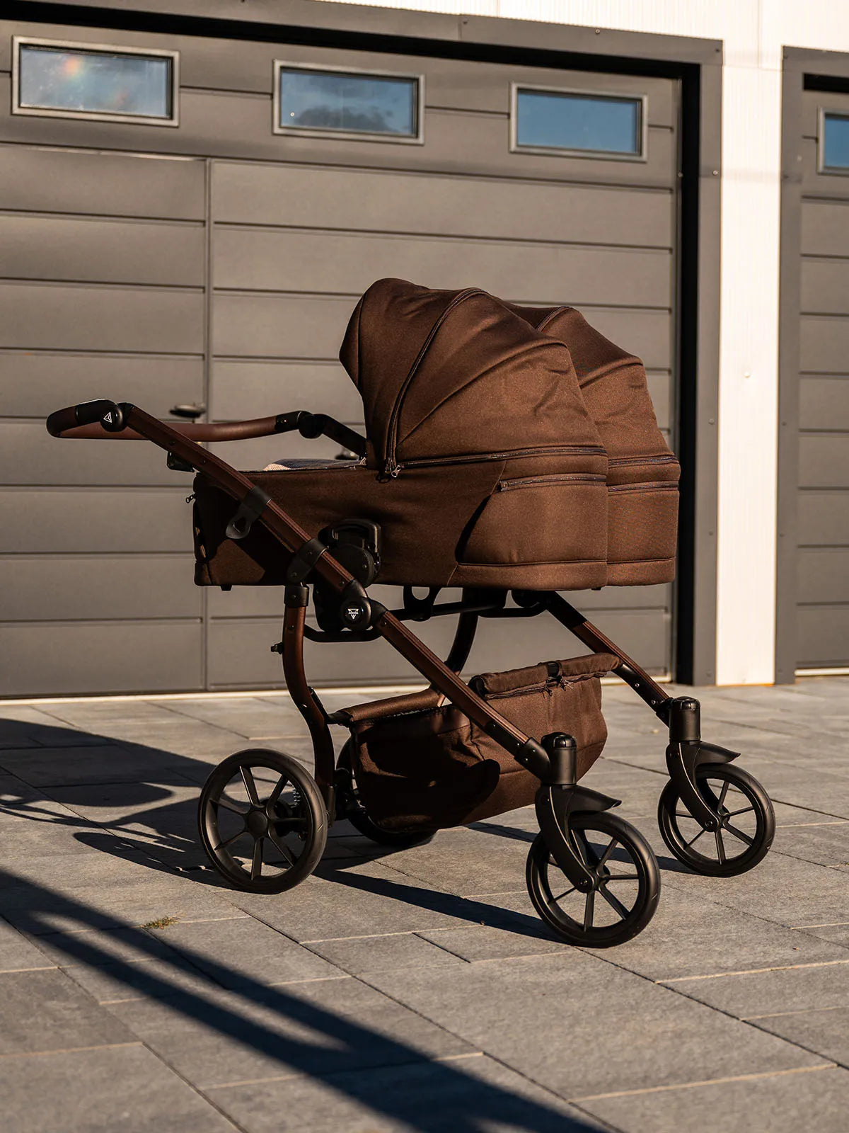 Zwillings-/Geschwisterwagen JUNAMA DUO V4 - CHOCOLATE