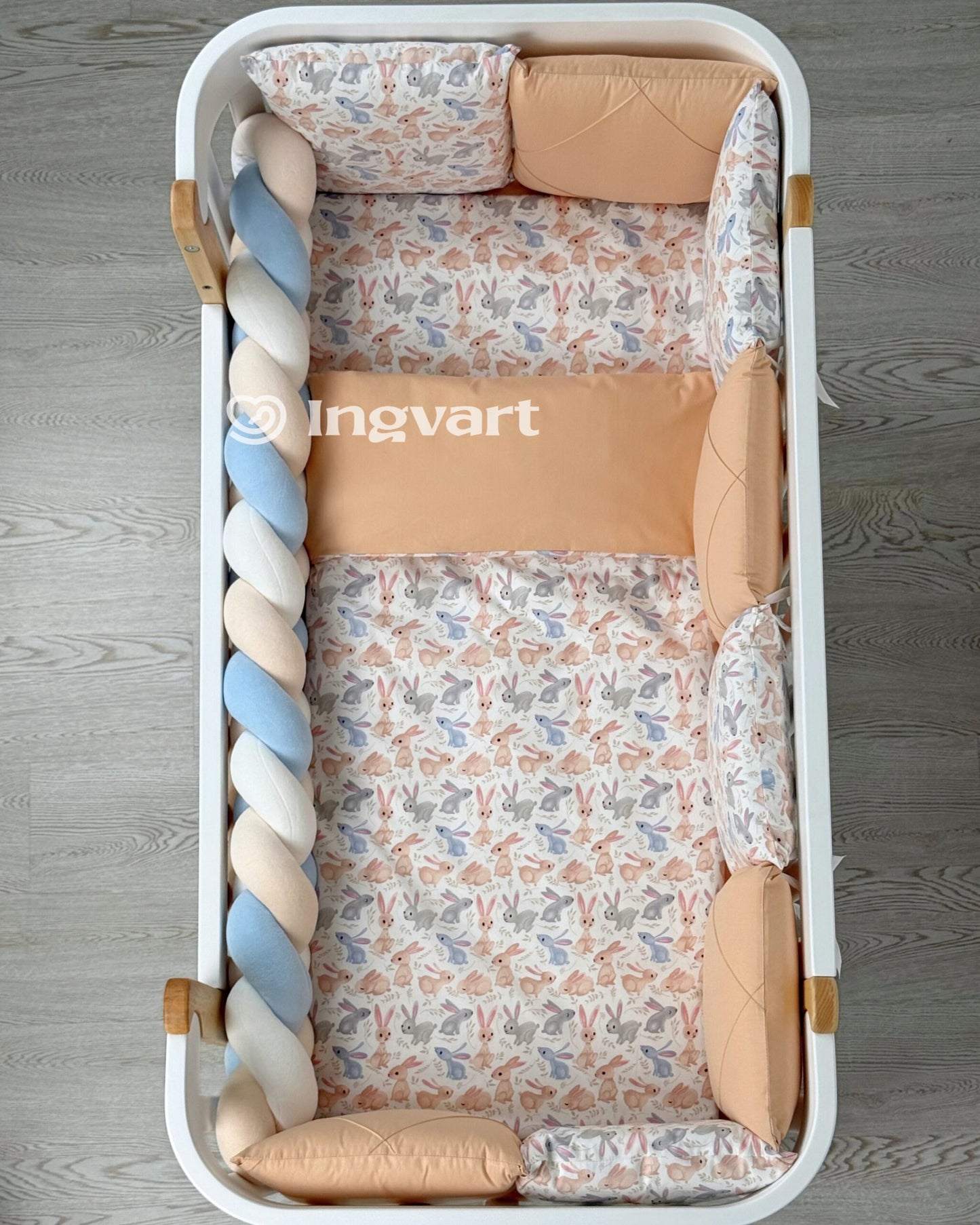 Bettwäsche-Set „Kleine Häschen – Pfirsich, Blau und Grau“