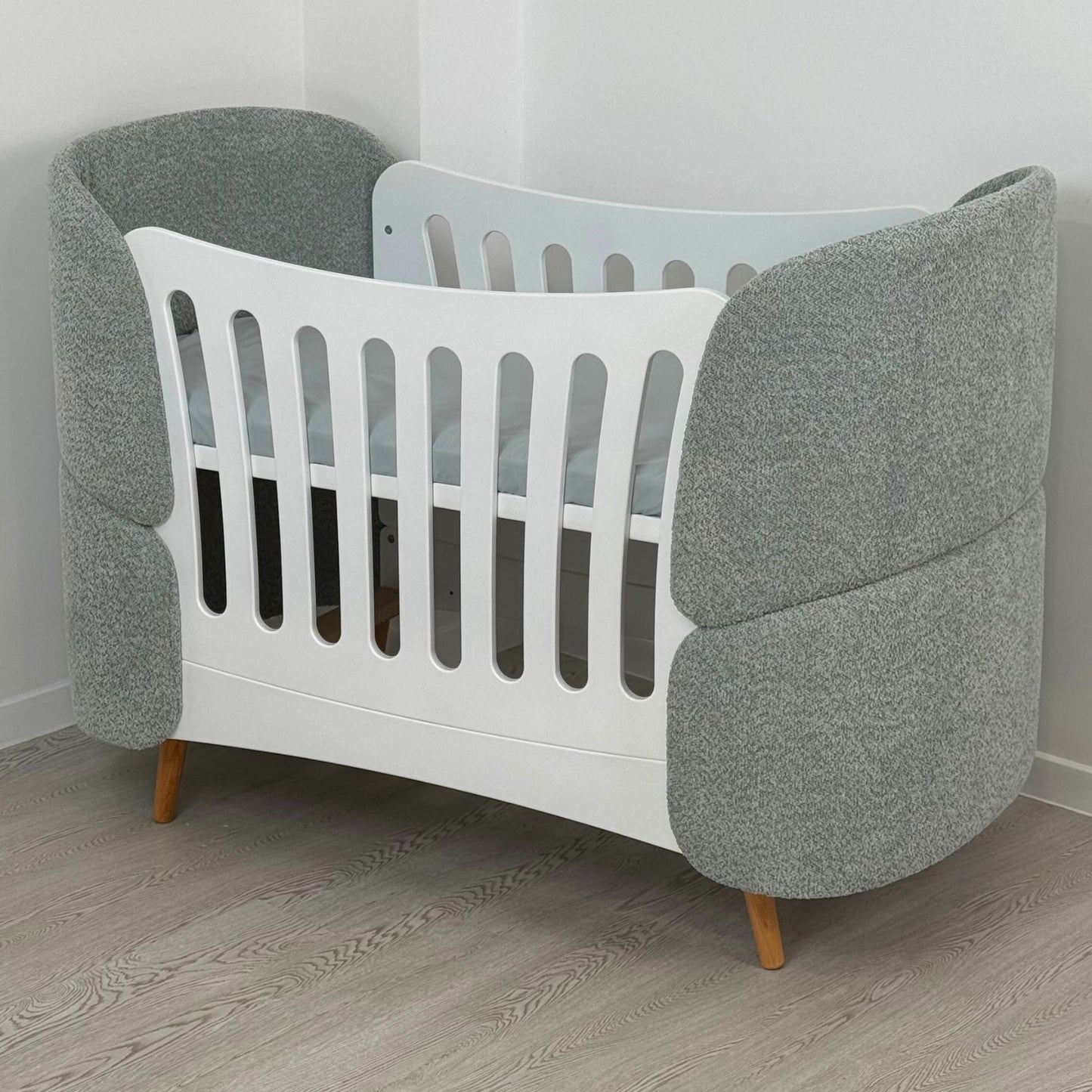 Fly Bed Boucle Eukalyptus-Kinderbett