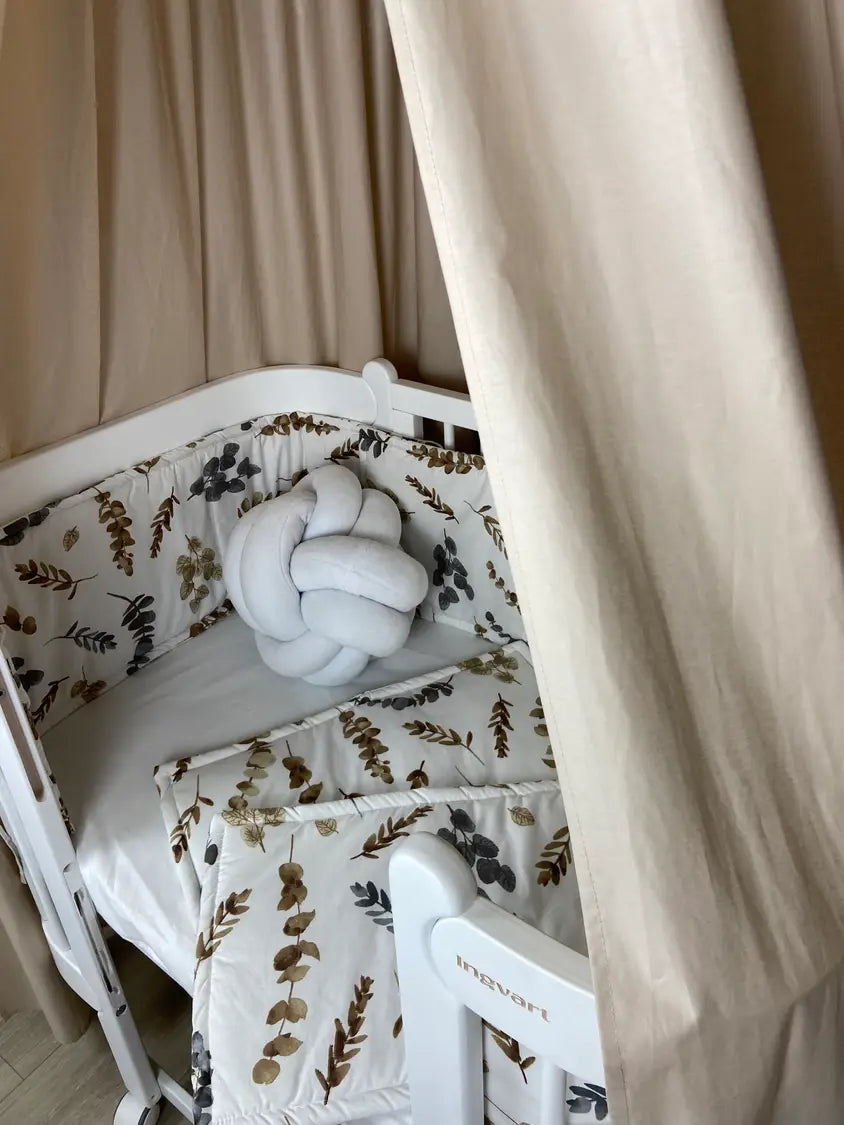 Klassischer Flachplatinentransformator auf 4 Seiten