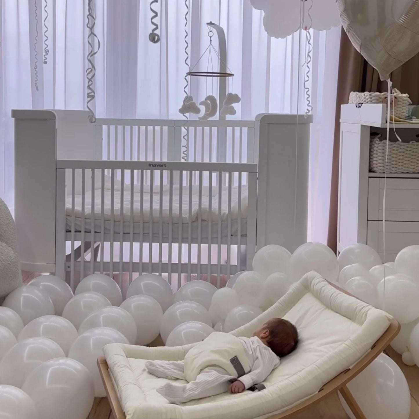 Mobile Nr. 15 „Clouds Boucle“