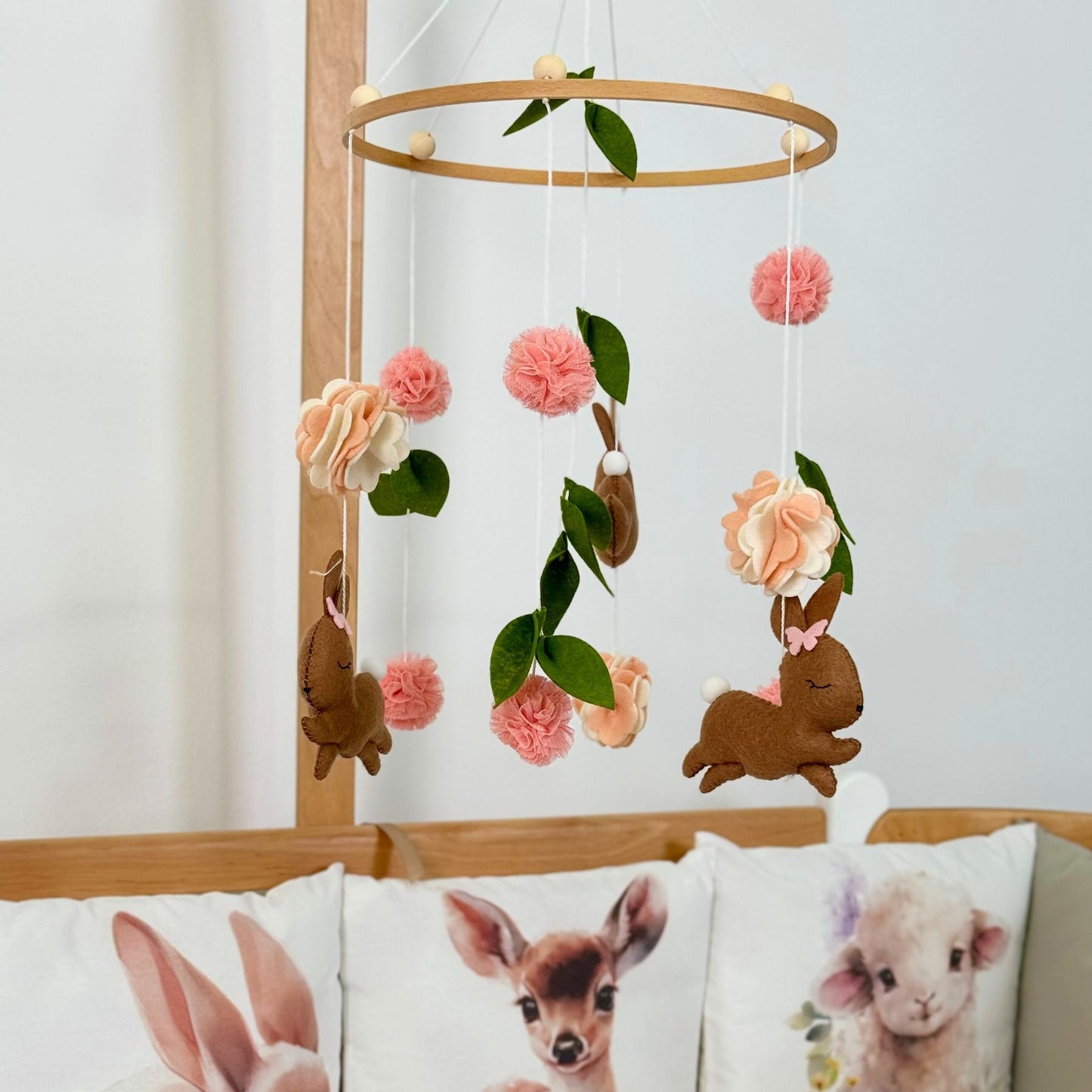 Mobilnummer 5 „Hasen in Blumen“