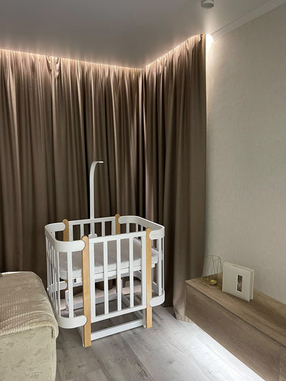 Nika Holzbaldachin und Spielzeughalter